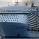 Ilustración para el artículo titulado En 2020 zarpará el primer crucero para los que creen que la Tierra es plana y llegará hasta el muro que nos separa del espacio exterior